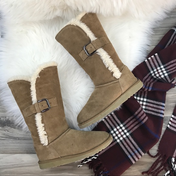 Xhilaration Shoes - Xhiliration Ugg type fur boots size 5/6